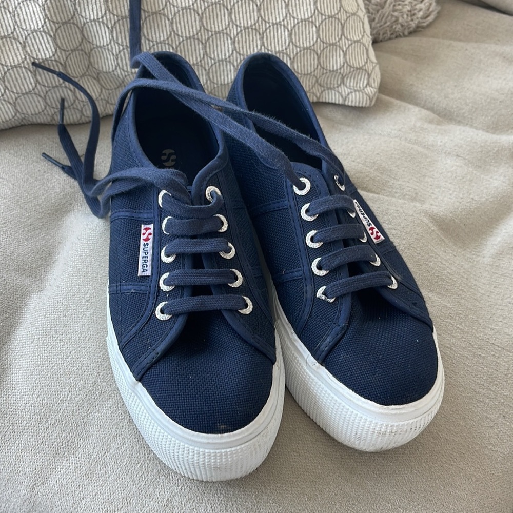 Platform Supergas size 6.5 (37EU) in Navy - Picture 2 of 4